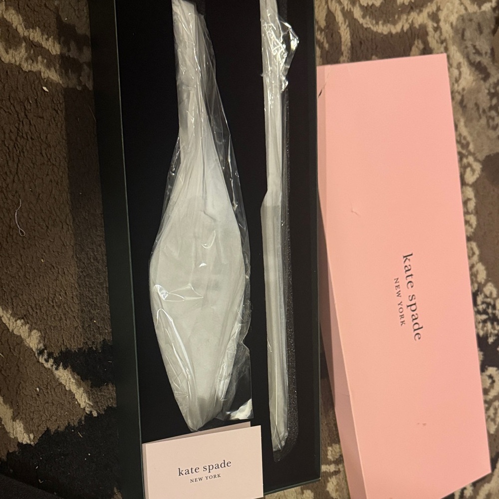 Kate Spade Silver Cake Knife and Server Set - Picture 4 of 5